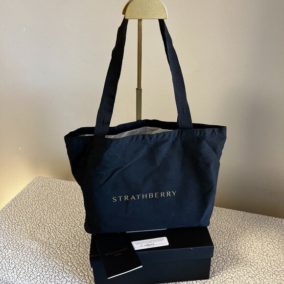 Strathberry East/West bag in bi color Black/Diamond with Fire Edge - Picture 9 of 12